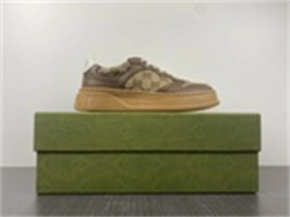 GC LOW-TOP SNEAKER GC18