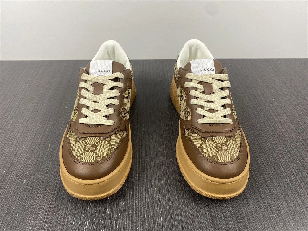 GC LOW-TOP SNEAKER GC18