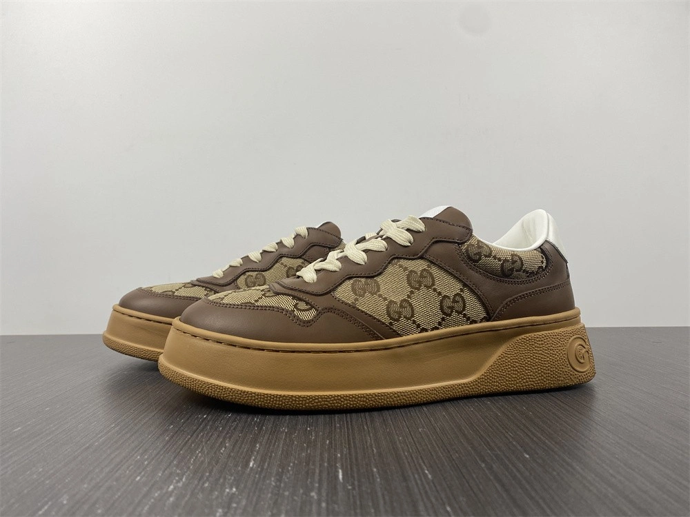 GC LOW-TOP SNEAKER GC18