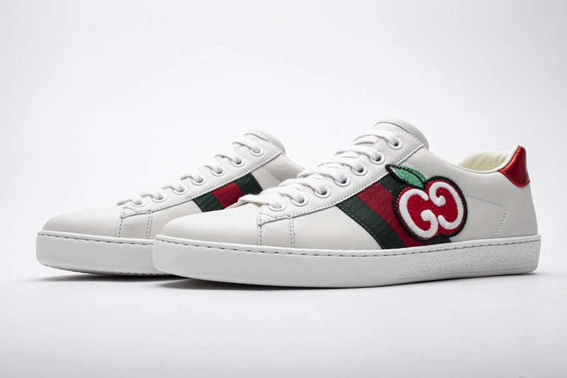 GUCCI  LOW-TOP SNEAKER WHITE  WITH APPLE