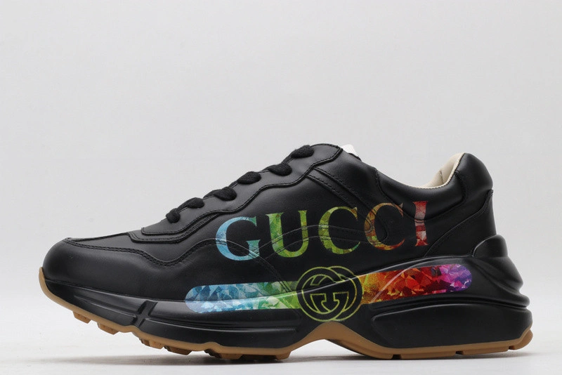 GUCCI  SNEAKER BLAKE  WITH GUCCI LETTER