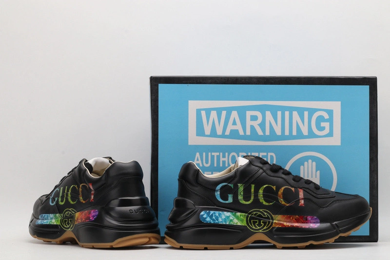 GUCCI  SNEAKER BLAKE  WITH GUCCI LETTER