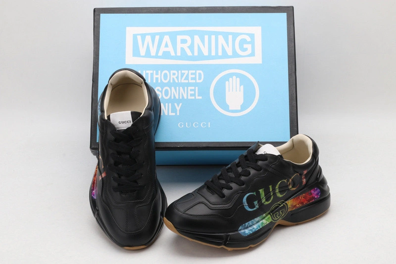 GUCCI  SNEAKER BLAKE  WITH GUCCI LETTER