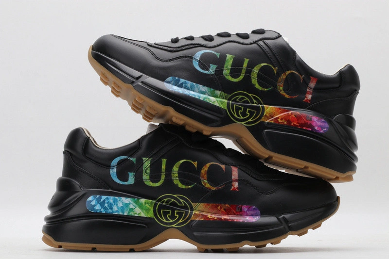 GUCCI  SNEAKER BLAKE  WITH GUCCI LETTER