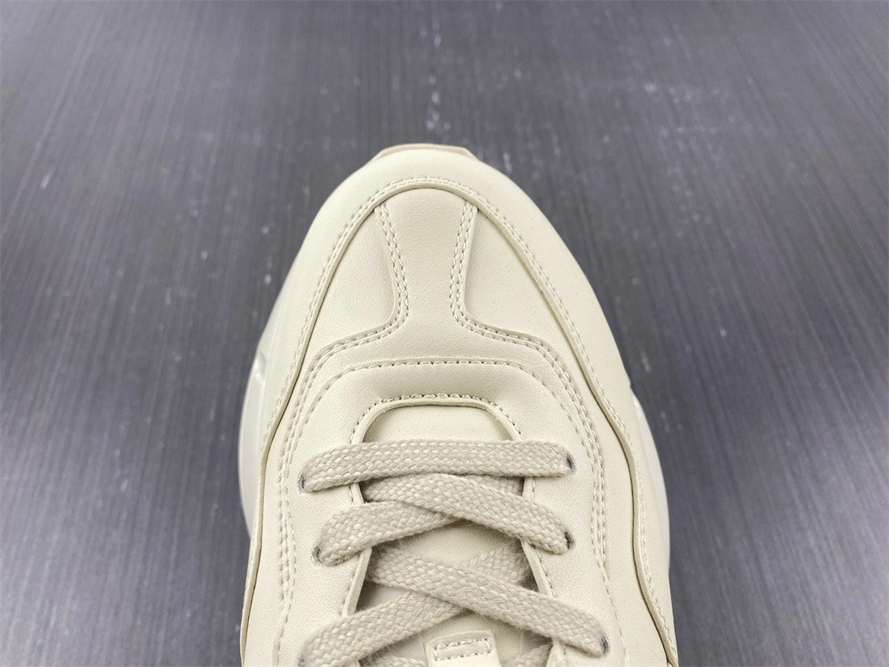 GUCCI  SNEAKER PINK  WITH DUCK