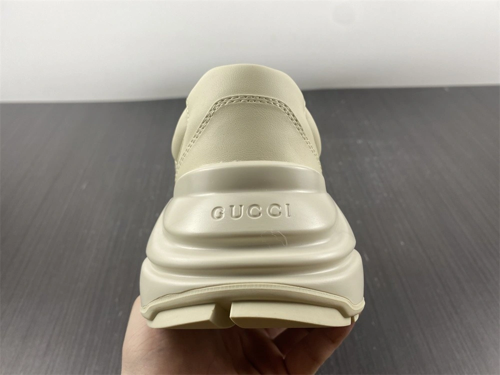 GUCCI  SNEAKER PINK  WITH DUCK