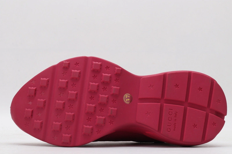GUCCI  SNEAKER PINK  WITH GUCCI LETTER