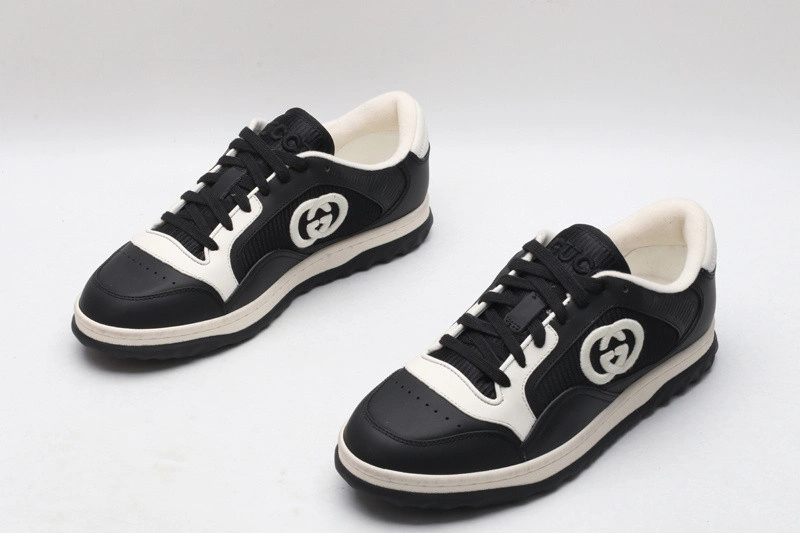 GUCCI  SNEAKER