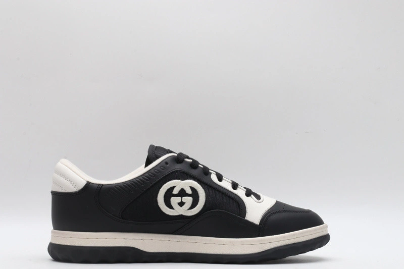GUCCI  SNEAKER