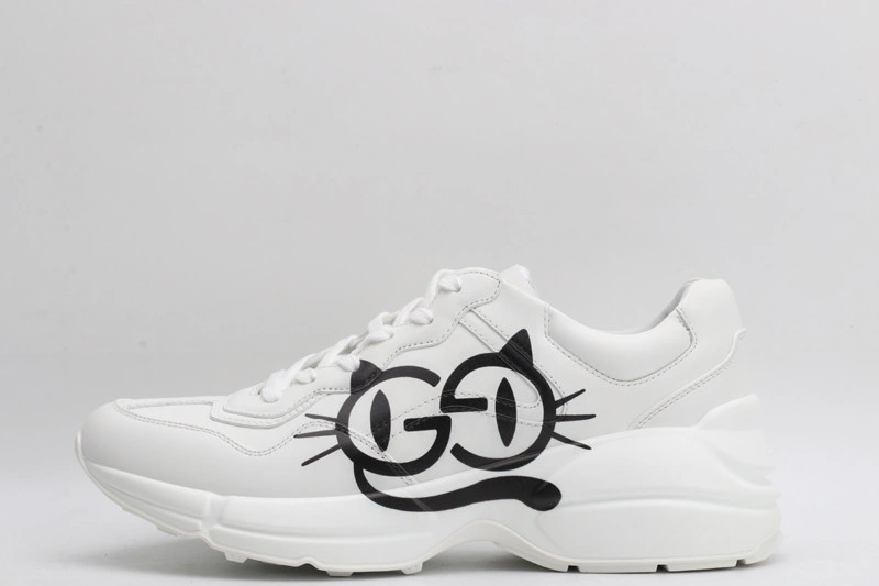 GUCCI  SNEAKER