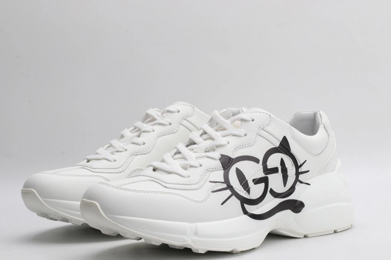 GUCCI  SNEAKER