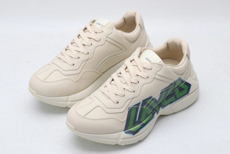 GUCCI  SNEAKER