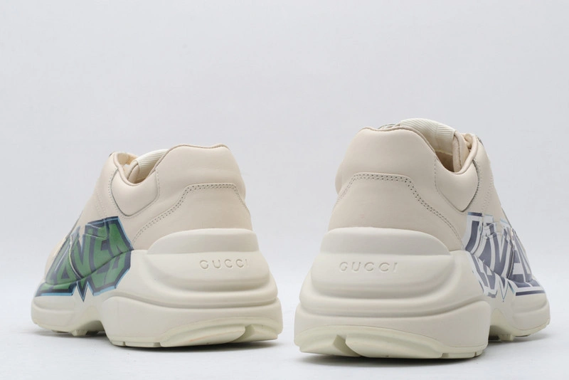 GUCCI  SNEAKER
