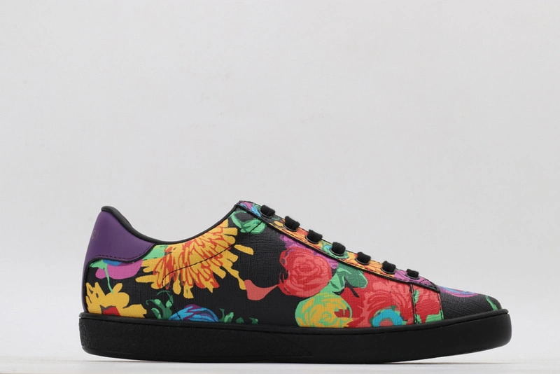 GUCCI  SNEAKER