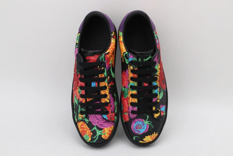 GUCCI  SNEAKER