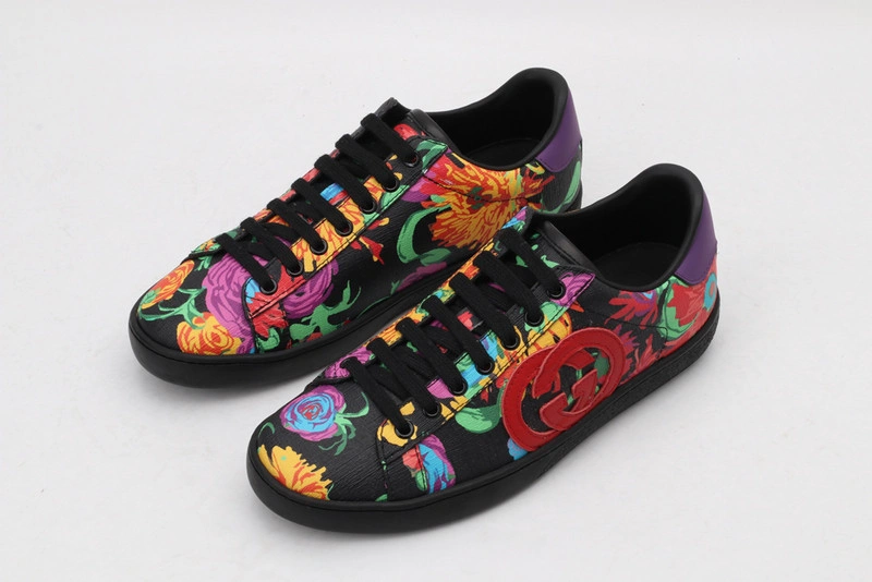 GUCCI  SNEAKER