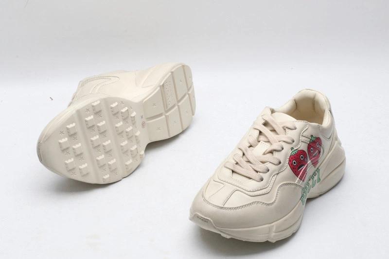 GUCCI  SNEAKER