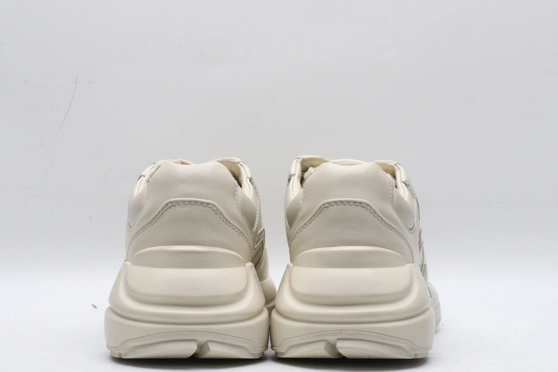GUCCI  SNEAKER