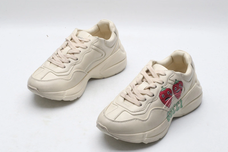 GUCCI  SNEAKER