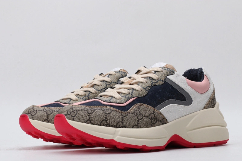GUCCI  SNEAKER