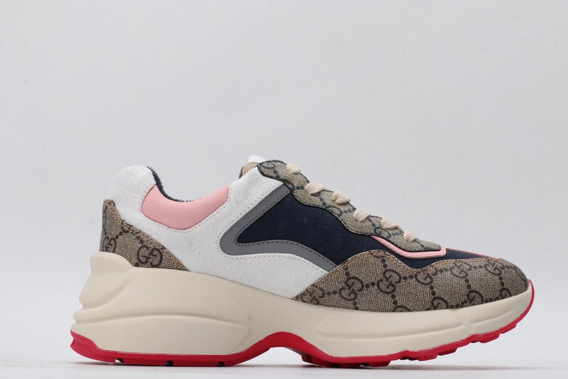 GUCCI  SNEAKER