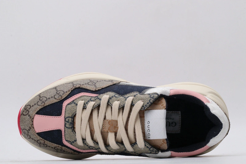 GUCCI  SNEAKER