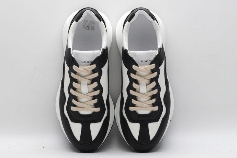 GUCCI  SNEAKER