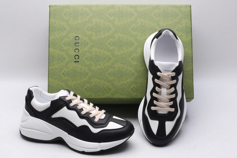 GUCCI  SNEAKER
