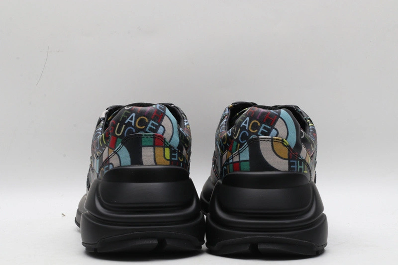 GUCCI  SNEAKER