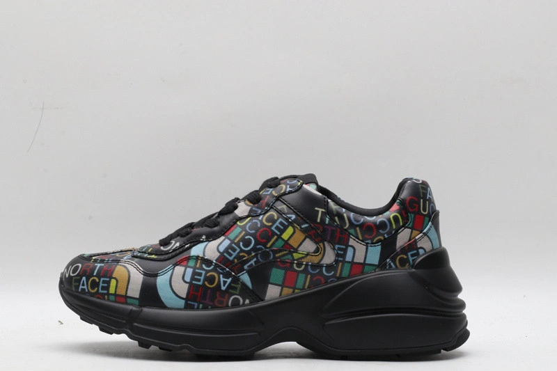 GUCCI  SNEAKER