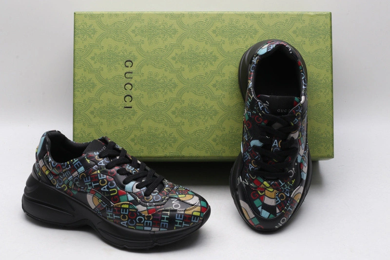 GUCCI  SNEAKER