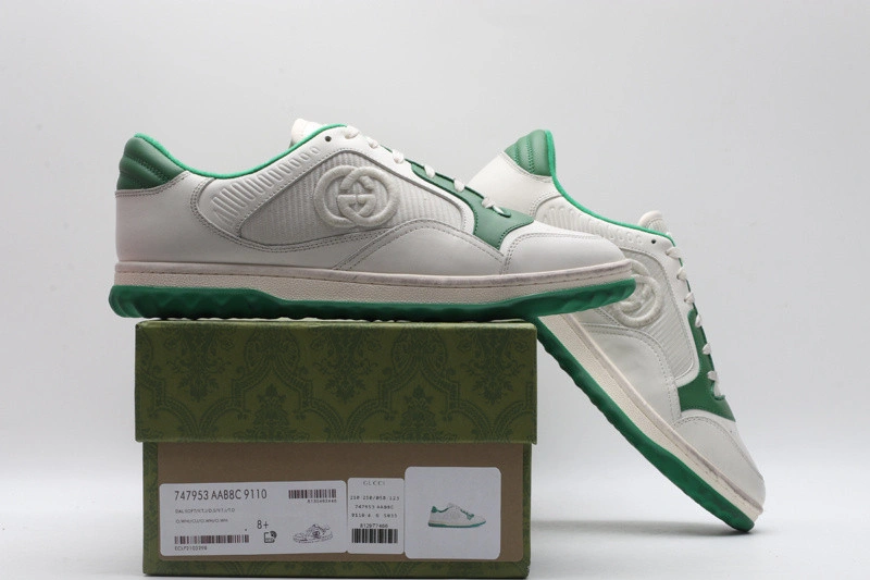 GUCCI  SNEAKER