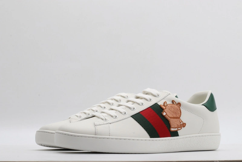 GUCCI  SNEAKER