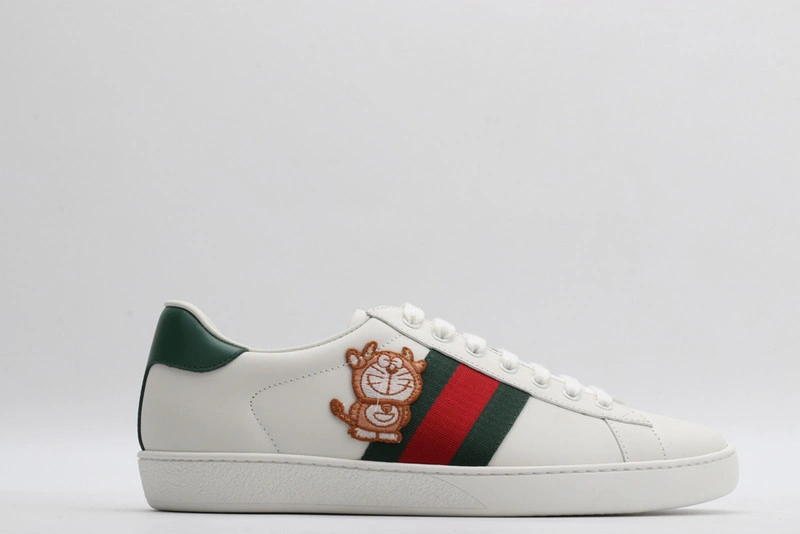 GUCCI  SNEAKER