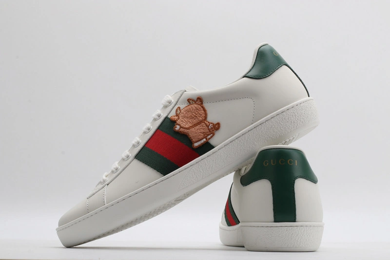 GUCCI  SNEAKER