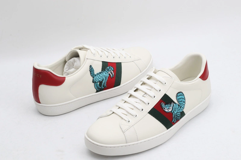 GUCCI  SNEAKER