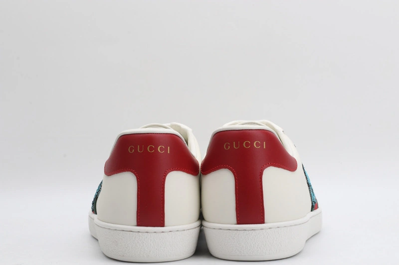 GUCCI  SNEAKER