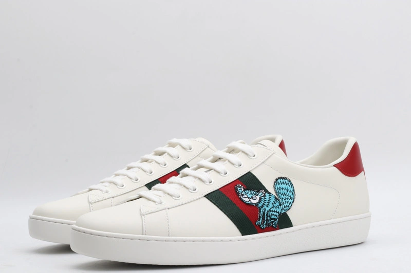 GUCCI  SNEAKER