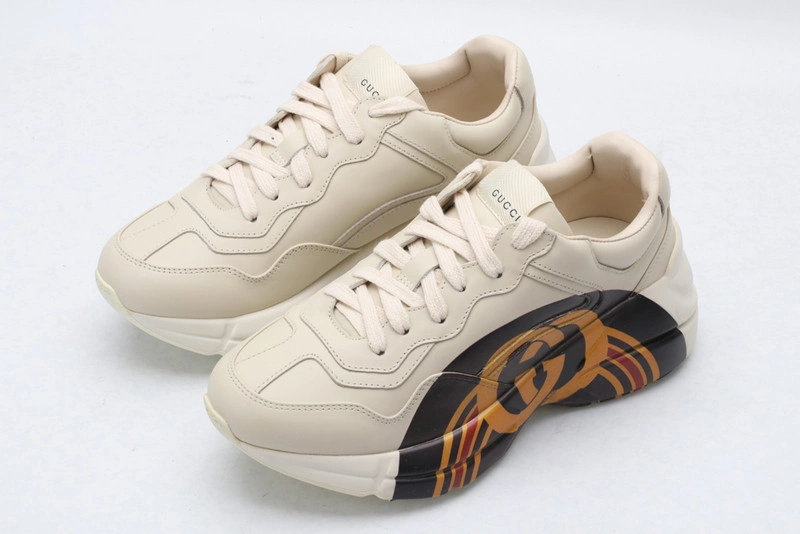 GUCCI  SNEAKER