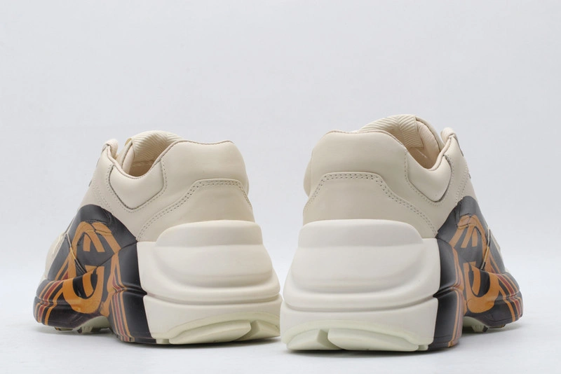 GUCCI  SNEAKER