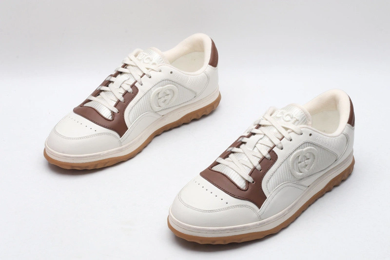 GUCCI  SNEAKER