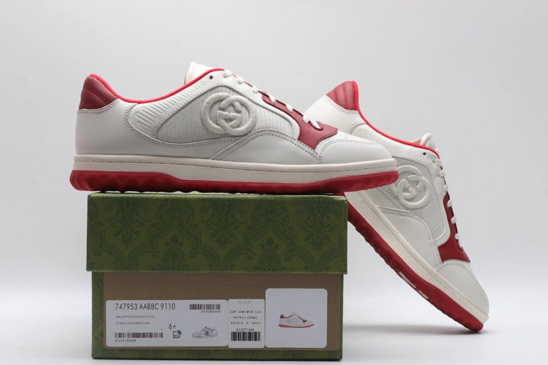 GUCCI  SNEAKER