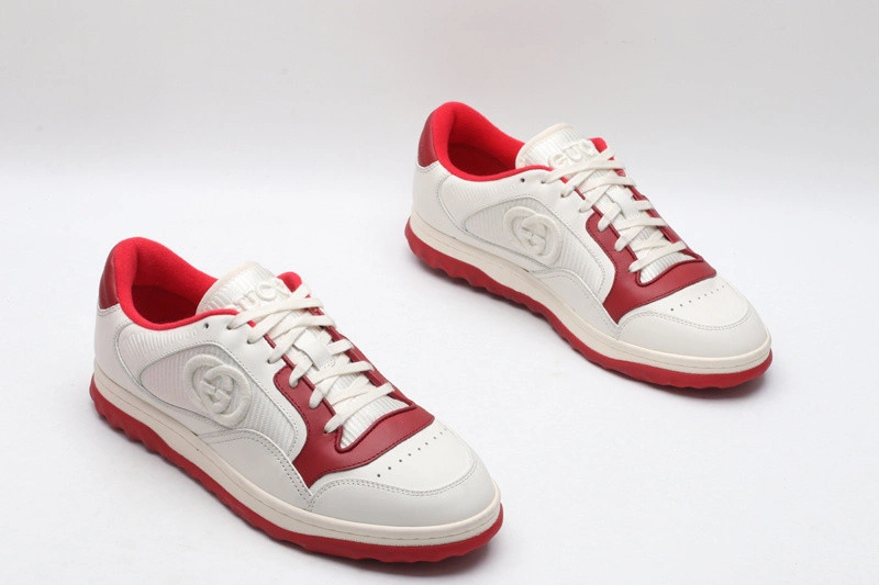 GUCCI  SNEAKER