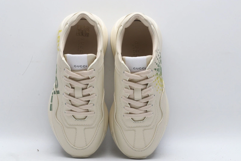 GUCCI  SNEAKER