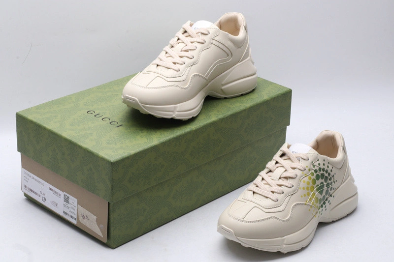 GUCCI  SNEAKER