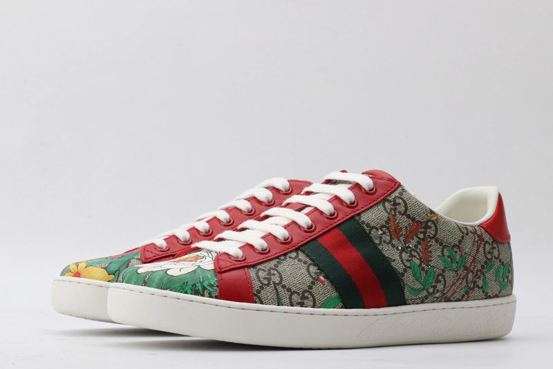 GUCCI  SNEAKER