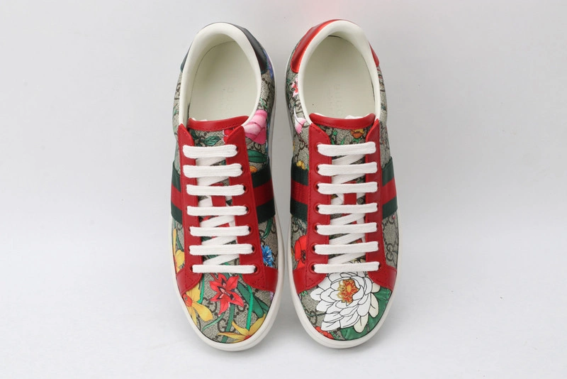 GUCCI  SNEAKER