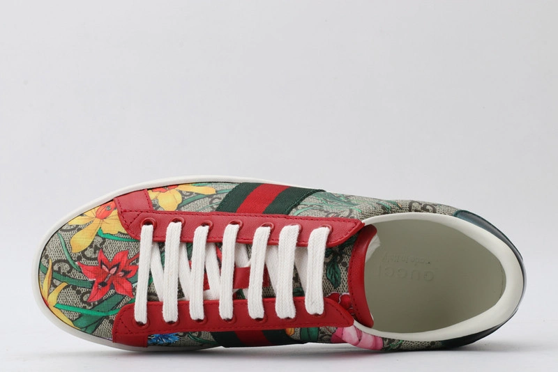 GUCCI  SNEAKER