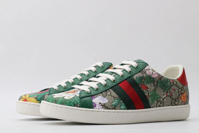 GUCCI  SNEAKER