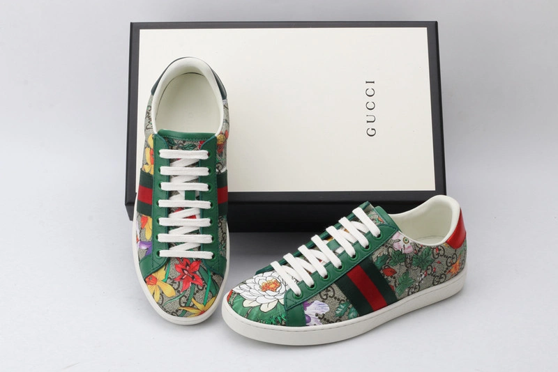 GUCCI  SNEAKER